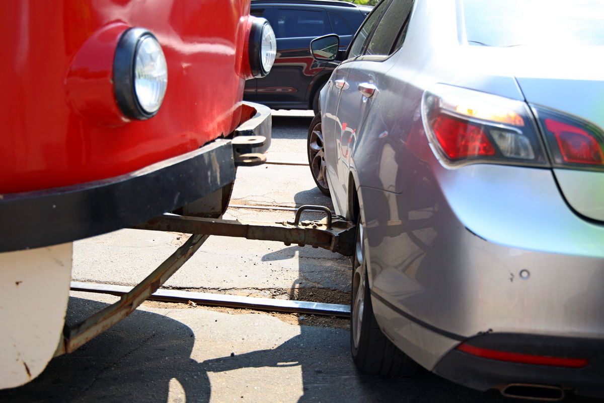 В Днепре непредвиденно остановились трамваи: что произошло. Новости Днепра