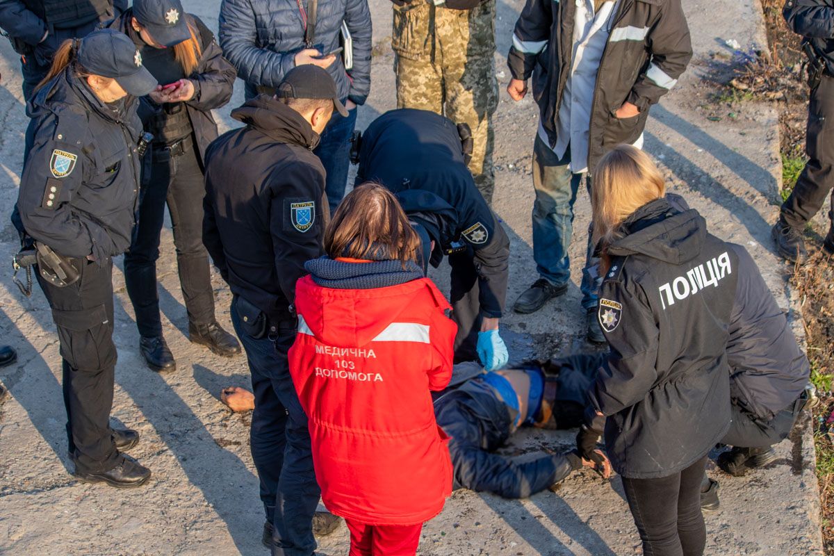 Двоих парней, избивших мужчину до смерти, отпустили под домашний арест. Новости Днепра