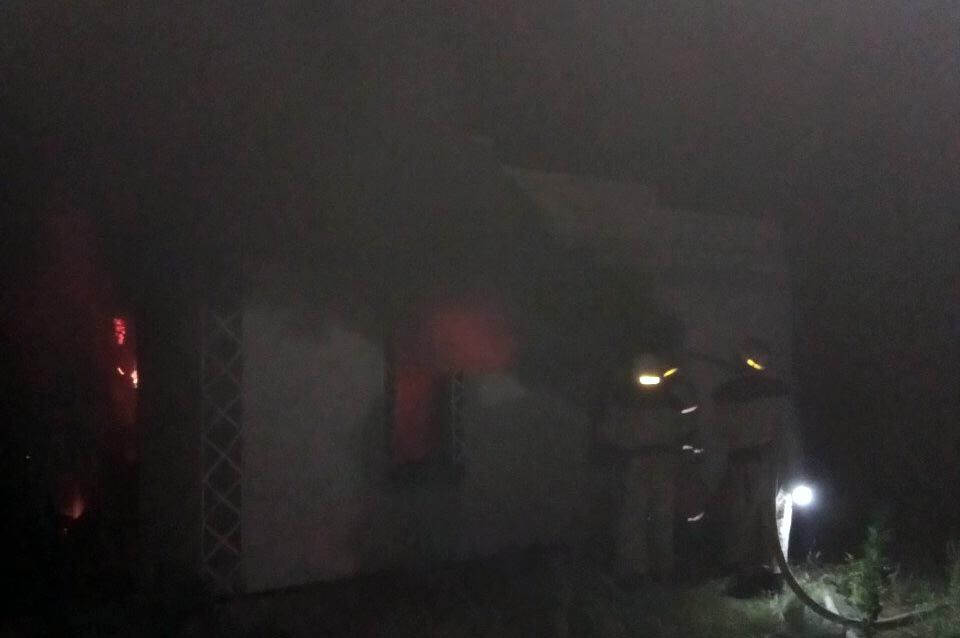 Ночью спасатели тушили сильный пожар: подробности. Новости Днепра