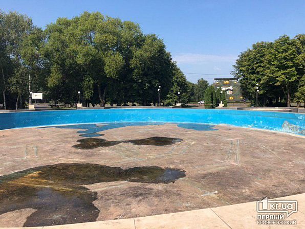 Разбирают самый главный фонтан города: подробности. Новости Днепра
