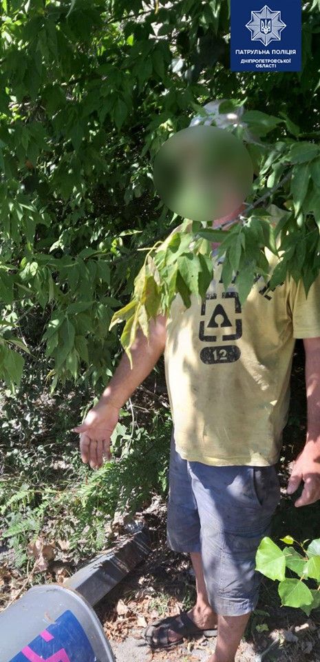 Хотели подзаработать: в Днепре пытались украсть мусорный бак. Новости Днепра