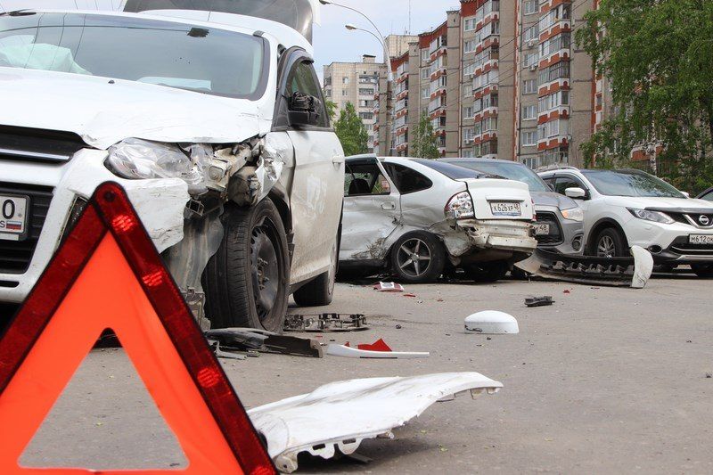 5 машин разбито: погоня двух авто в Днепре закончилась массовым ДТП. Новости Днепра