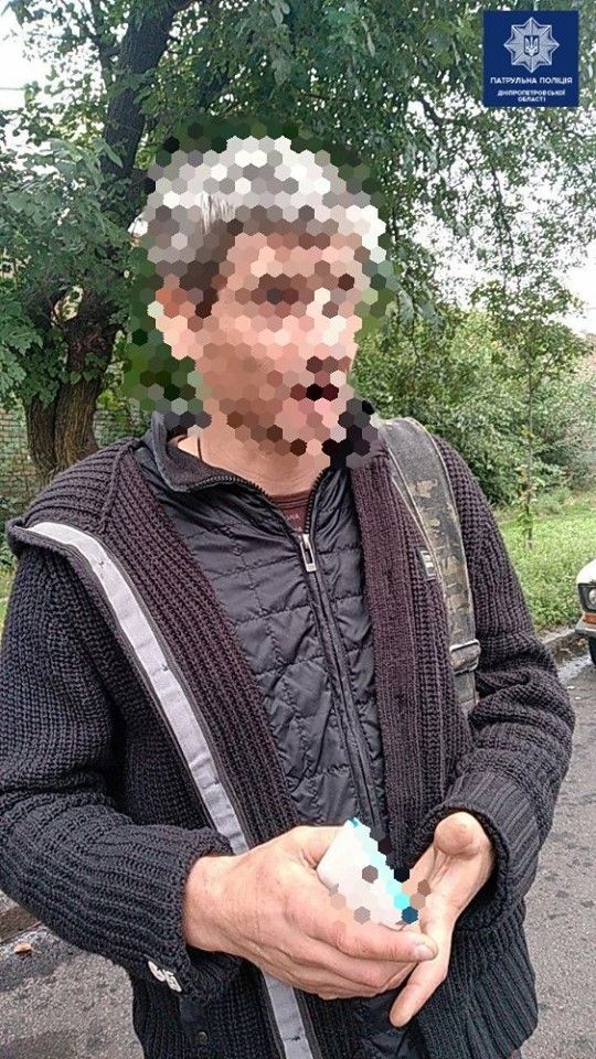 Привлек внимание поведением: мужчина «спалился» перед патрульными. Новости Днепра