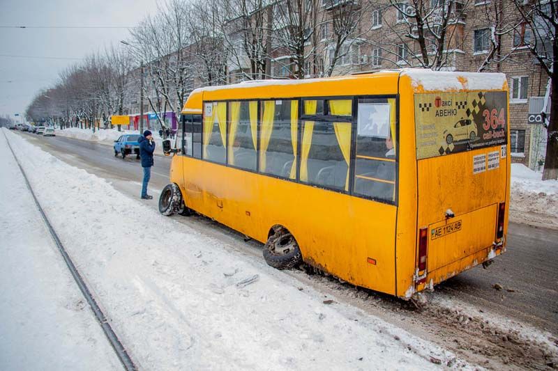 Маршрутчики против горсовета: в профсоюзе против кардинальной замены автобусов. Новости Днепра