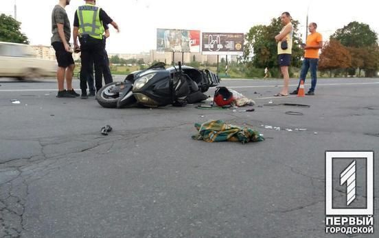 Лоб в лоб: на проспекте столкнулись два мотоциклиста. Новости Днепра