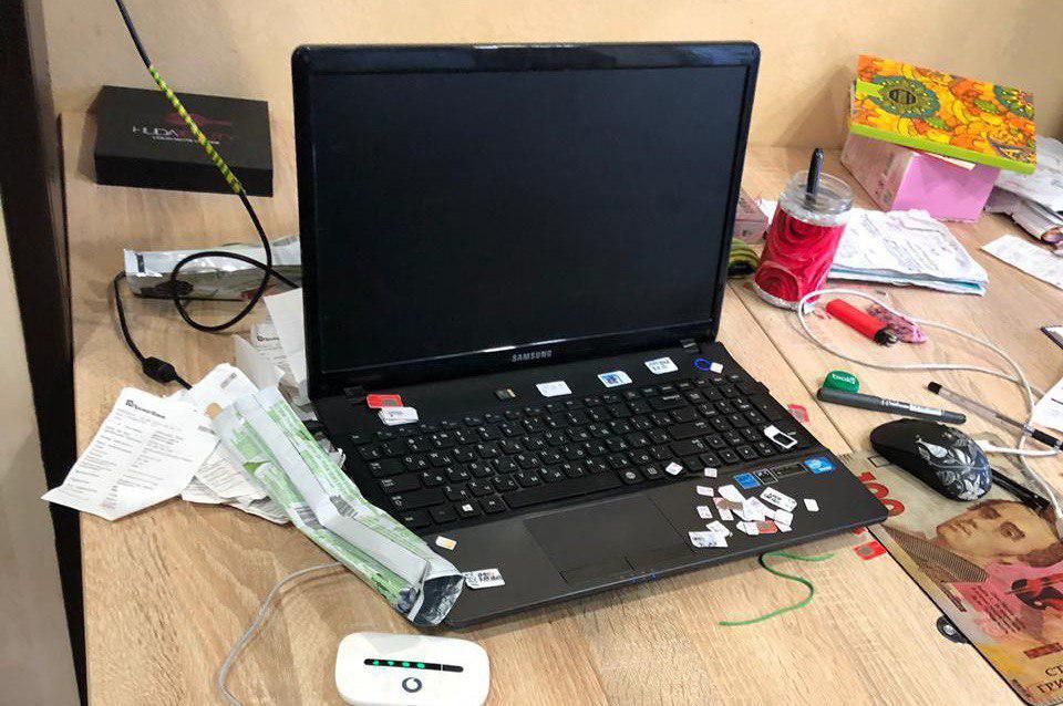 Преступники сняли с чужих зарплатных карточек полтора миллиона гривен и проиграли их в казино. Новости Днепра