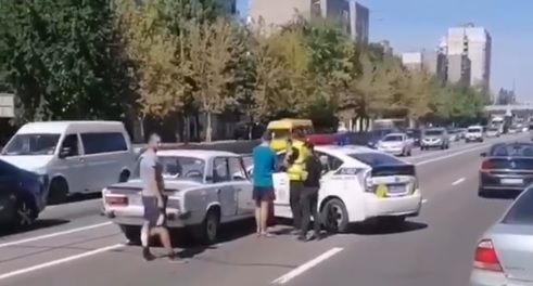 В Днепре разбили полицейский «Prius». Новости Днепра