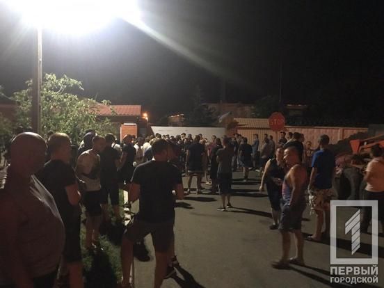 Сотня машин перекрыла проспект: таксисты протестовали из-за нападения нацгвардейца на их коллегу. Новости Днепра