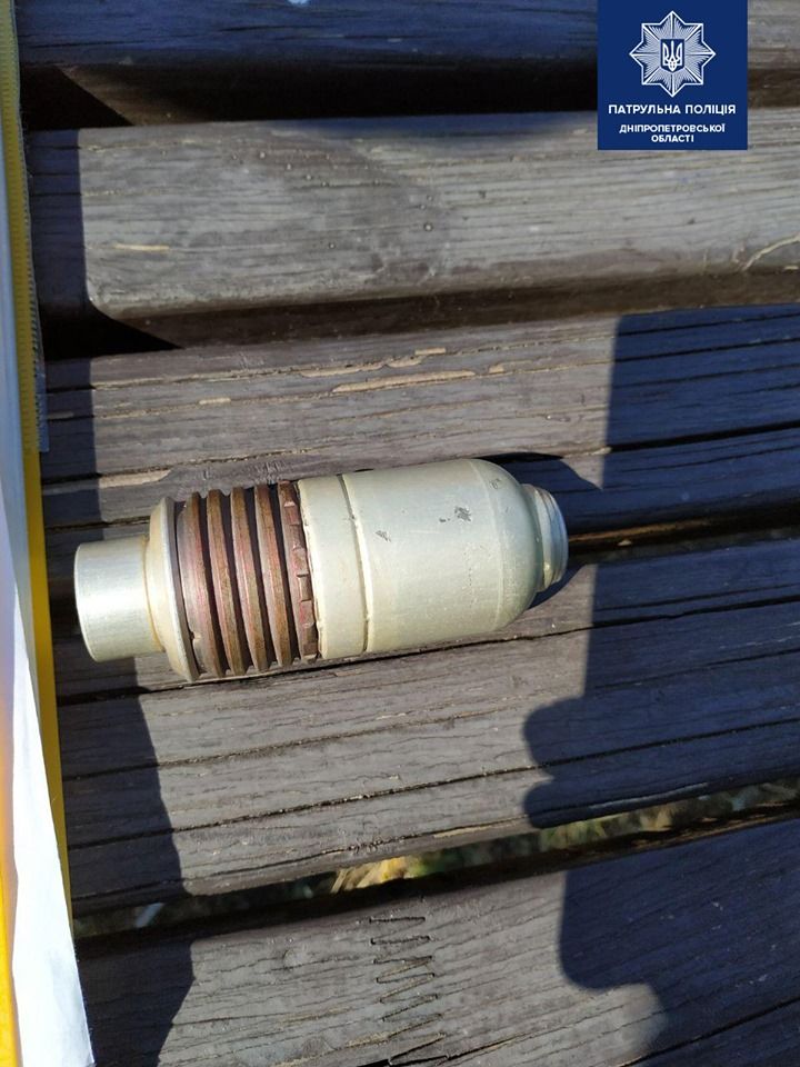 Пьяный мужчина ходил по улице с гранатой в кармане. Новости Днепра