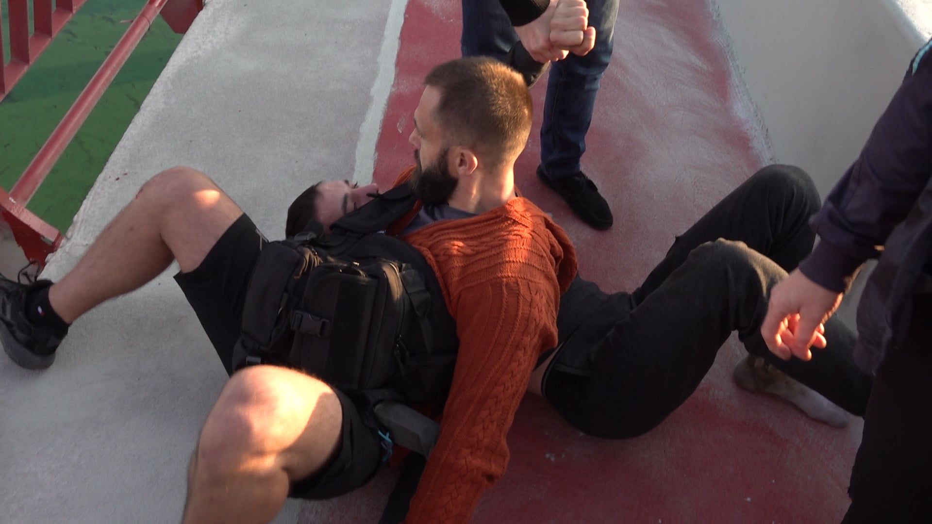 Парень в день открытия попытался спрыгнуть с Нового моста. Новости Днепра