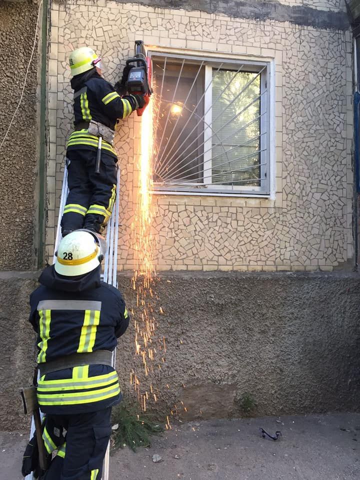 В Днепре дочь умирала на глазах у матери, которая не смогла помочь из-за инвалидности. Новости Днепра