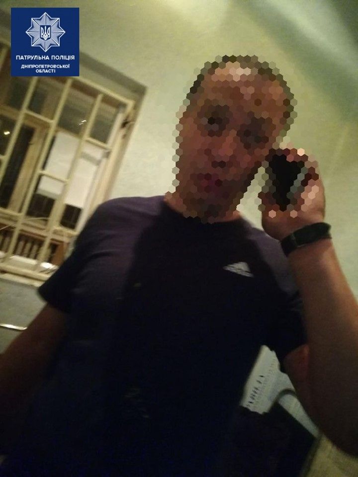 Мгновенная карма: мужчина ограбил днепрянина, но вскоре повредил ногу в погоне с полицией. Новости Днепра