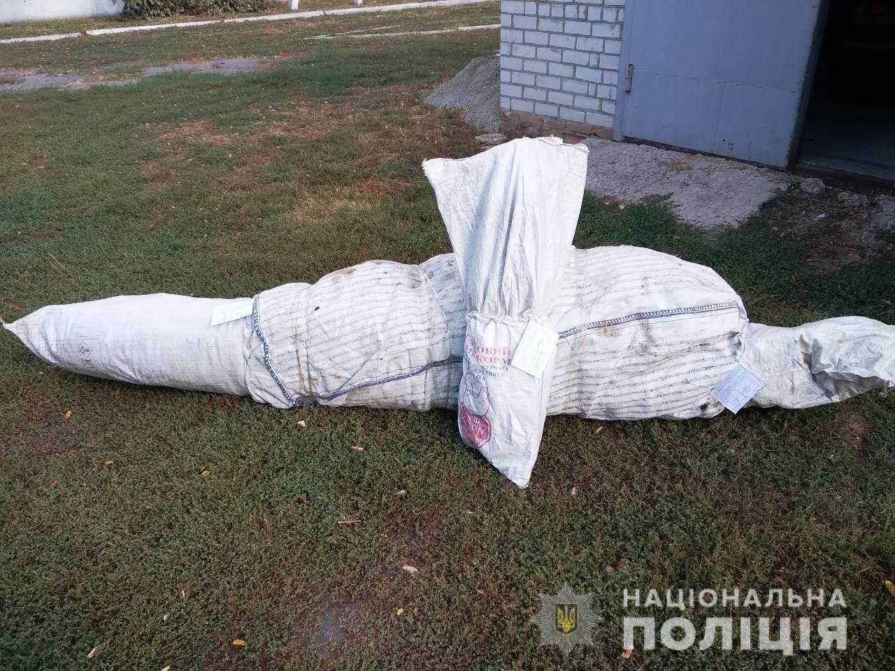 Собирал урожай на глазах у полиции: наркодилеру крупно не повезло. Новости Днепра