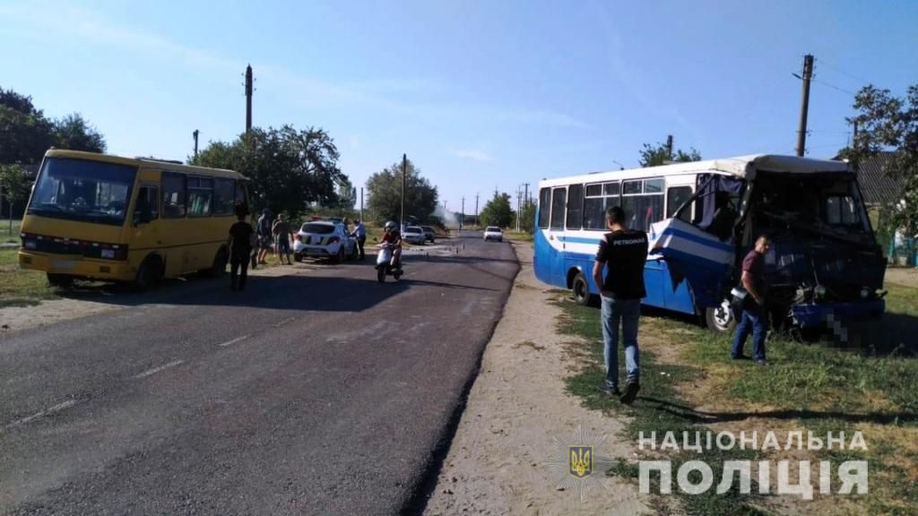 Под Одесской столкнулись 2 автобуса. Новости Украины