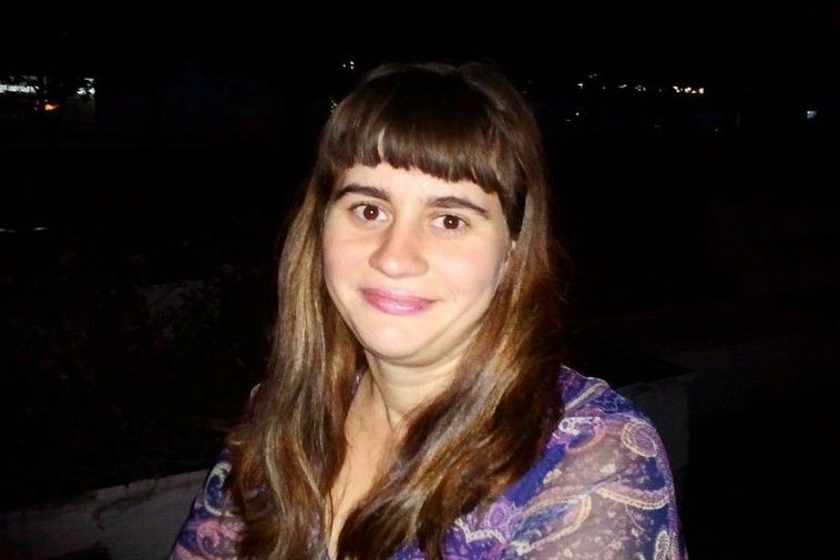 Девушку загипнотизировали и обокрали, а после выбросили в парке. Новости Днепра