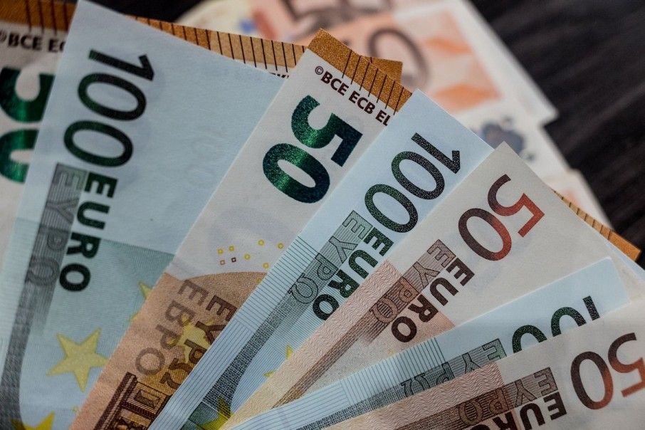 Доллар снова начал расти в цене. Новости Украины