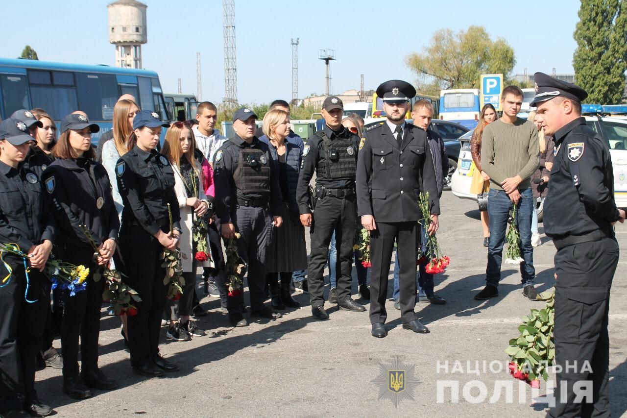 В Днепре почтили память убитых патрульных. Новости Днепра