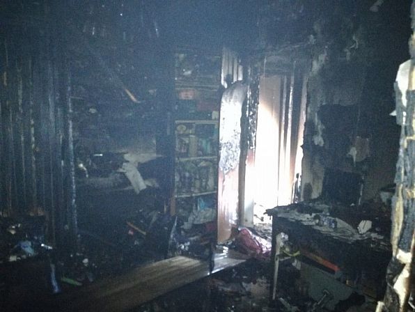 Скончался в больнице: квартира многоэтажке полностью сгорела, когда в ней были люди. Новости Днепра