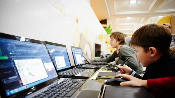 В текущем году более 700 школ получат скоростной Интернет. Новости Днепра