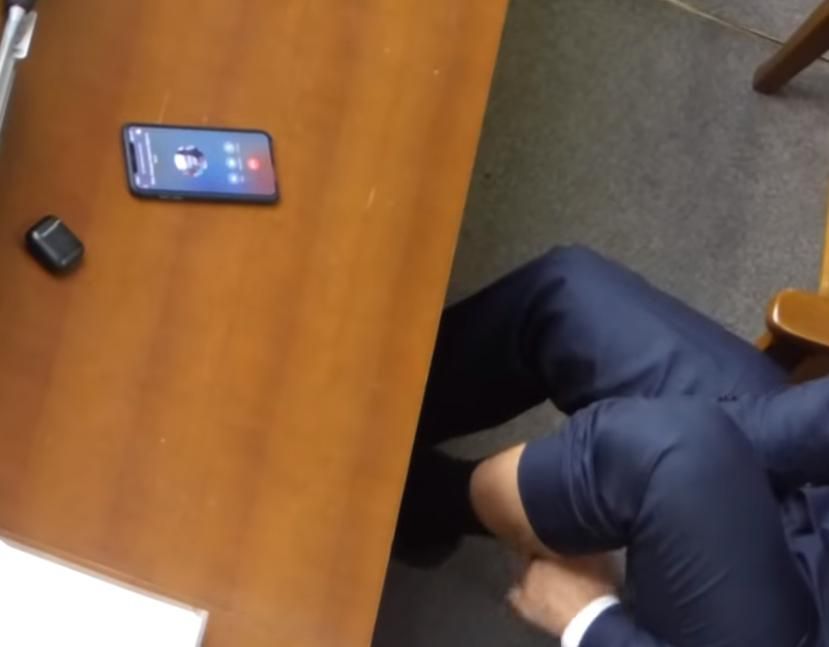 «Застали на горячем»: нардеп «трогал свои гениталии» на заседании Рады. Новости Украины