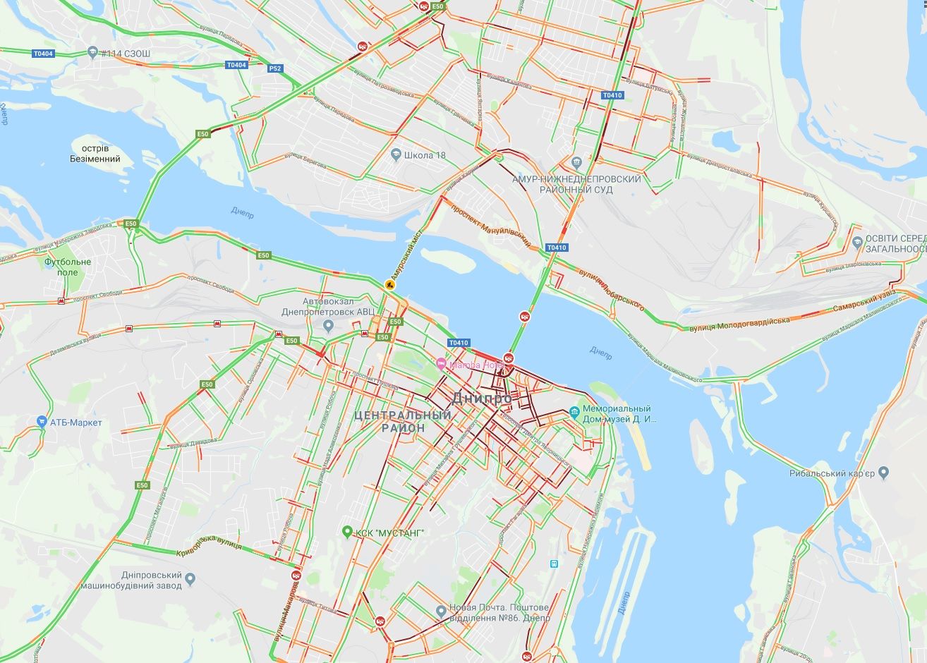 Днепр остановился в пробках из-за непогоды. Новости Днепра