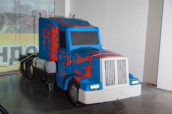 Бамблби и Терминатор: кого можно увидеть на крупнейшей выставке роботов в Украине