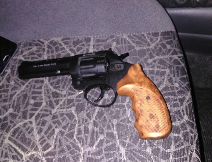 «Им нужнее»: в Днепре мужчины воровали с заправки. Новости Днепра