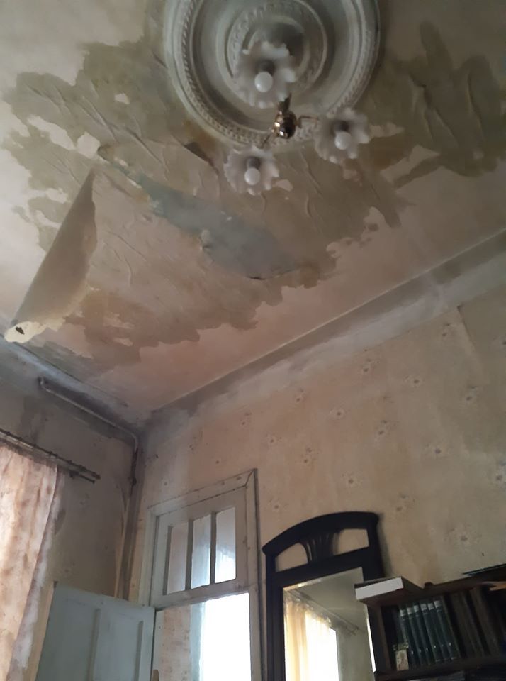 «Утопительный сезон»: в Днепре подъезд залило водой. Новости Днепра