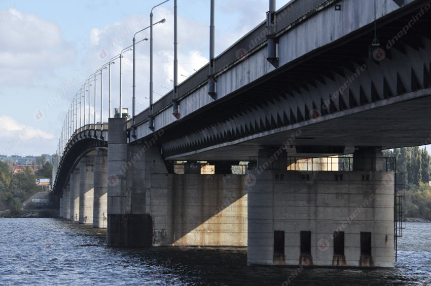 Мужчина умер на Южном мосту в Днепре. Новости Днепра