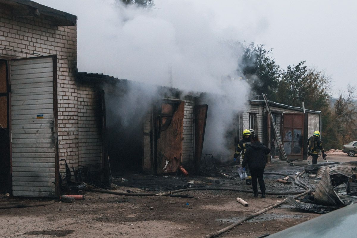 «Пламя сумасшедшее»: масштабный пожар в Днепре. Новости Днепра