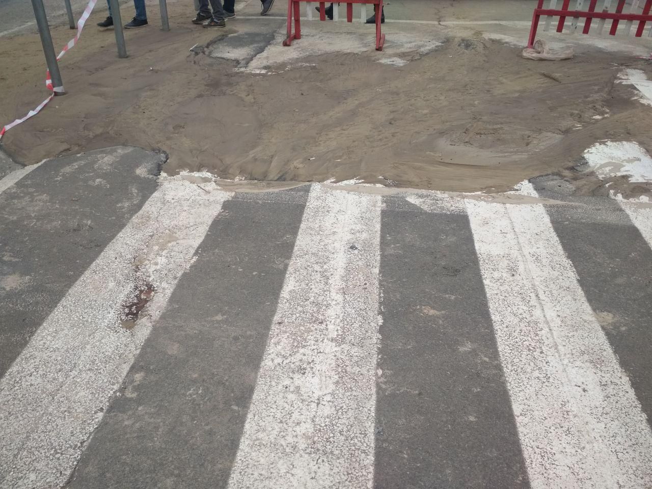 «Танцующий люк»: масштабный потоп в центре Днепра