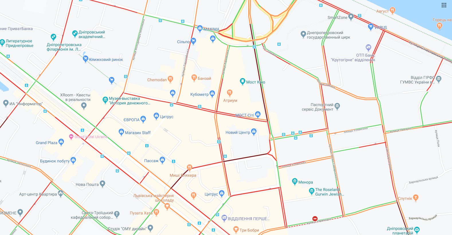 Куда не стоит ехать: где «пробки» и какова ситуация на дорогах Днепра. Новости Днепра