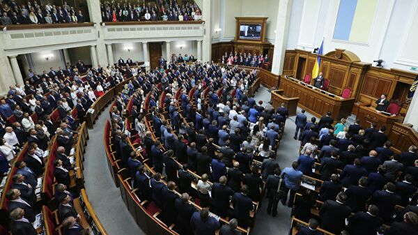 Во фракции «Слуга народа» хотят изменить правила рассмотрения законопроектов. Новости Украины