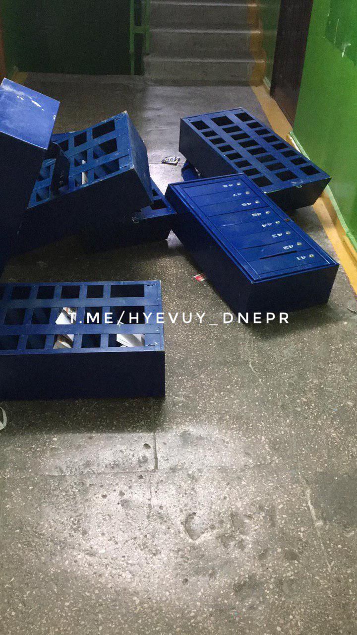 В Днепре вандал намеренно «портит жизнь» окружающим. Новости Днепра