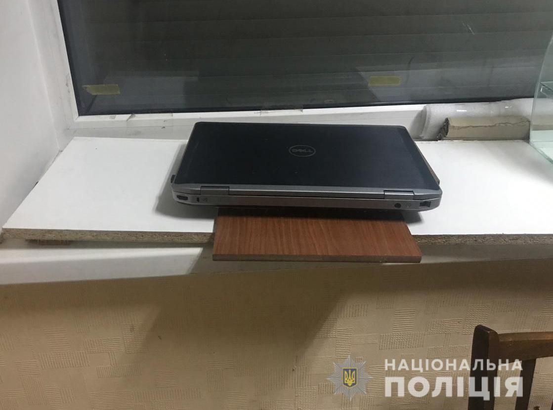 «Не успел»: хулиган разбил витрину и попался на горячем. Новости Днепра