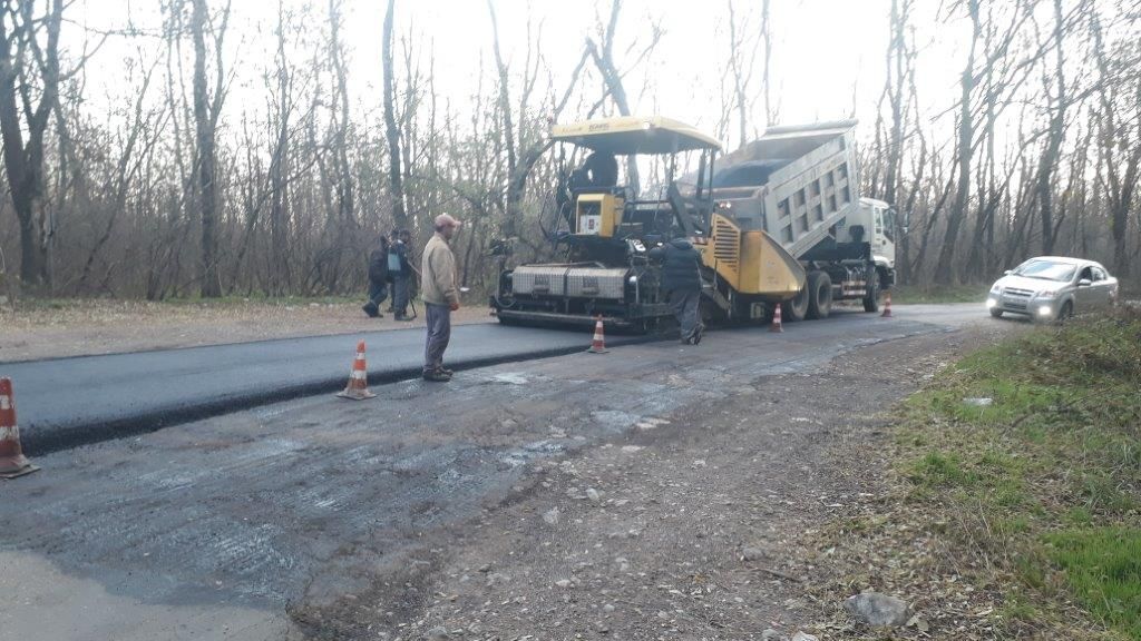 Новая дорога в Днепровском уже видна