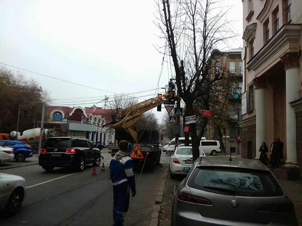 Центр Днепра застрял в пробках. Новости Днепра