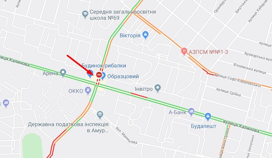 В Днепре из-за дождя обвалился асфальт: улица перекрыта. Новости Днепра