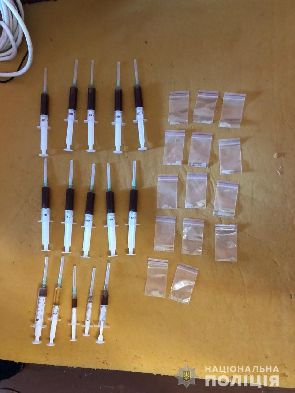 Как «заработать» в 53 года: женщина хранила наркотики на 20 тысяч гривен. Новости Днепра