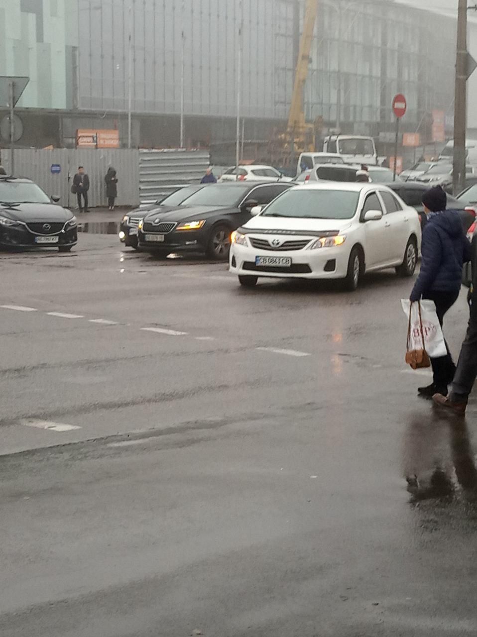 Две аварии в одном месте: заторы на дорогах Днепра. Новости Днепра