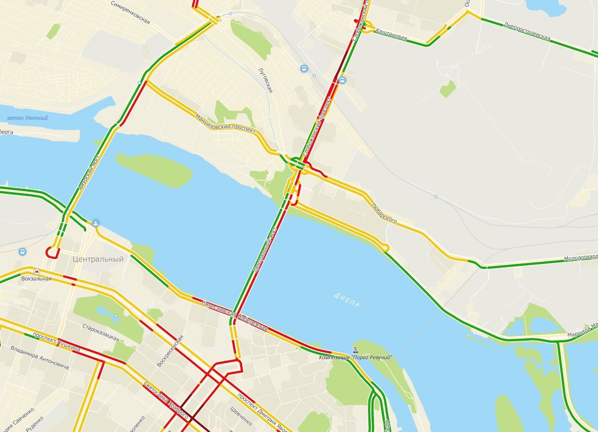 Лобовое столкновение: Днепр стоит в пробках из-за ДТП. Новости Днепра