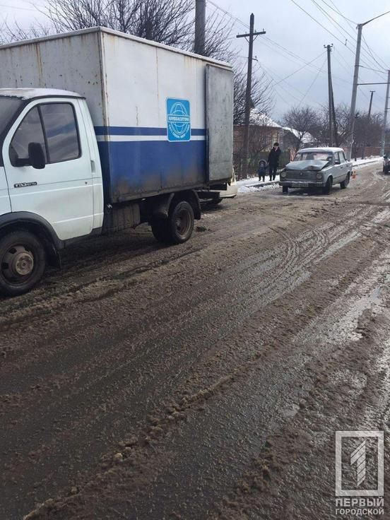 Экстренное торможение: легковушка «влетела» в грузовик. Новости Днепра