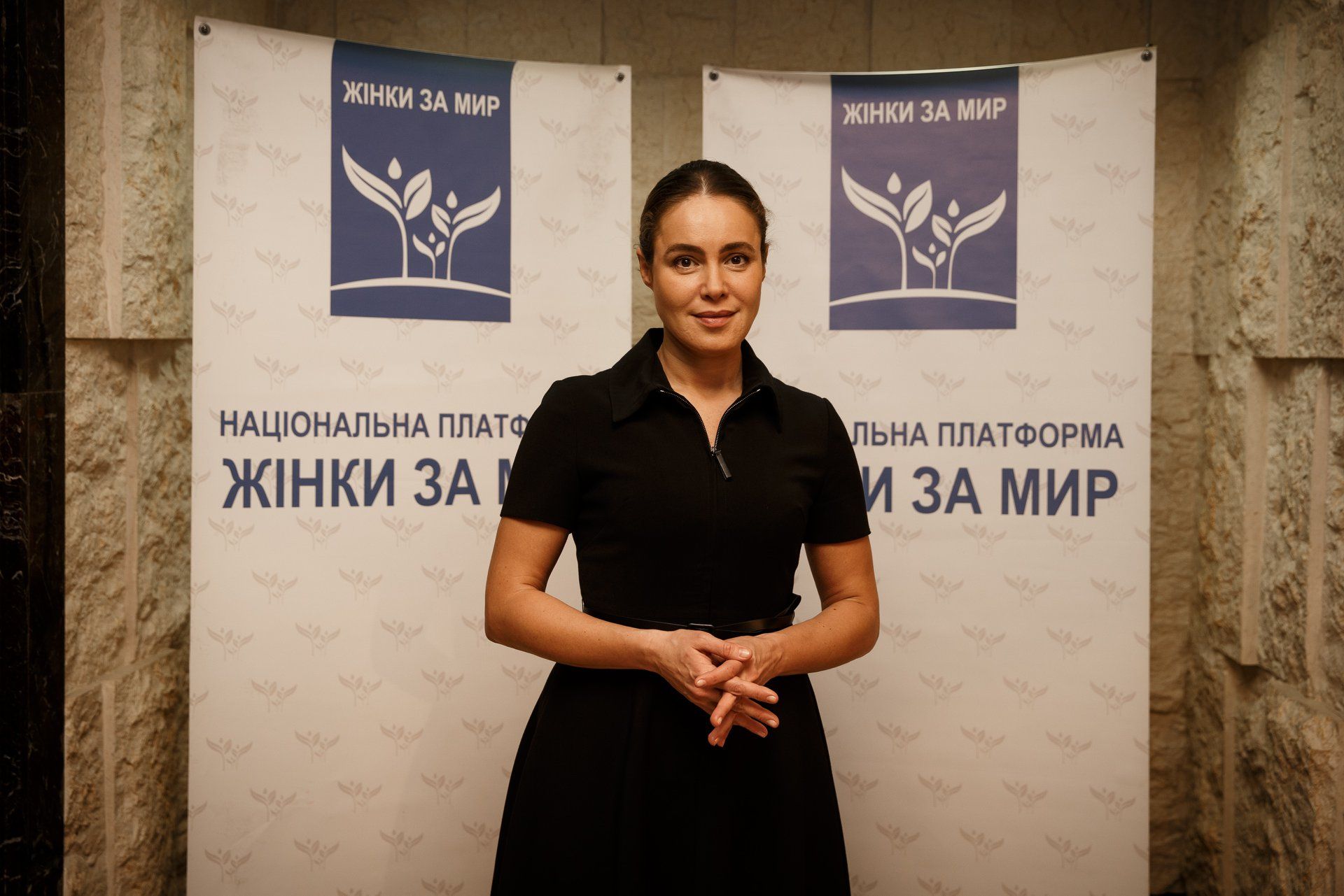 В Днепре более 400 женщин объединились ради мира