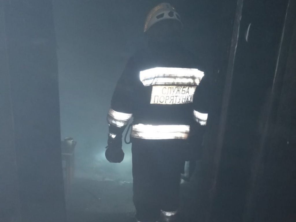 В Днепре во время пожара в жилом доме погиб человек. Новости Днепра