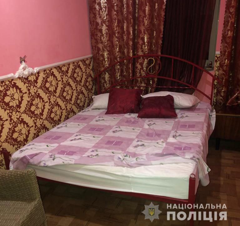 «Вербовали молодых девушек»: в центре Днепра организовали секс-бизнес. Новости Днепра