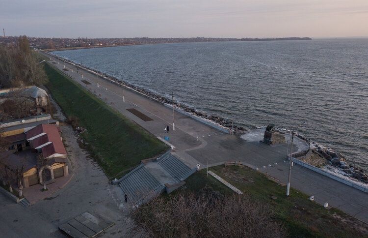 Компания «Интерпайп» благоустраивает набережную в Никополе