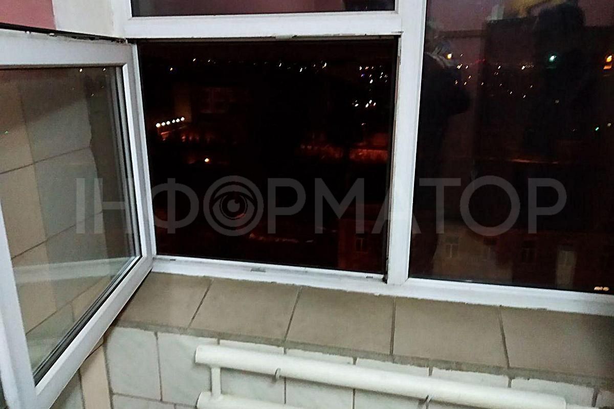 В Днепре парень выпал из окна 9 этажа и остался жив. Новости Днепра