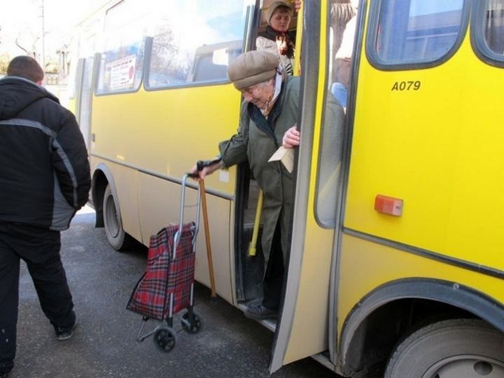 Днепряне требуют отменить ограничения по льготникам в маршрутках: почему не получится. Новости Днепра