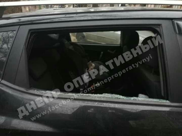 Ваши авто в опасности: по ночам в Днепре орудуют радикальные преступники. Новости Днепра