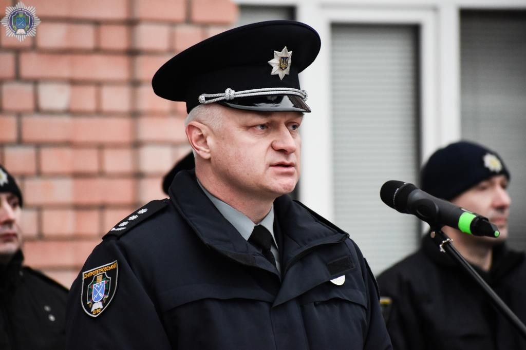 В Днепре наградили молодых курсантов за поимку вора и помощь пострадавшему в ДТП. Новости Днепра